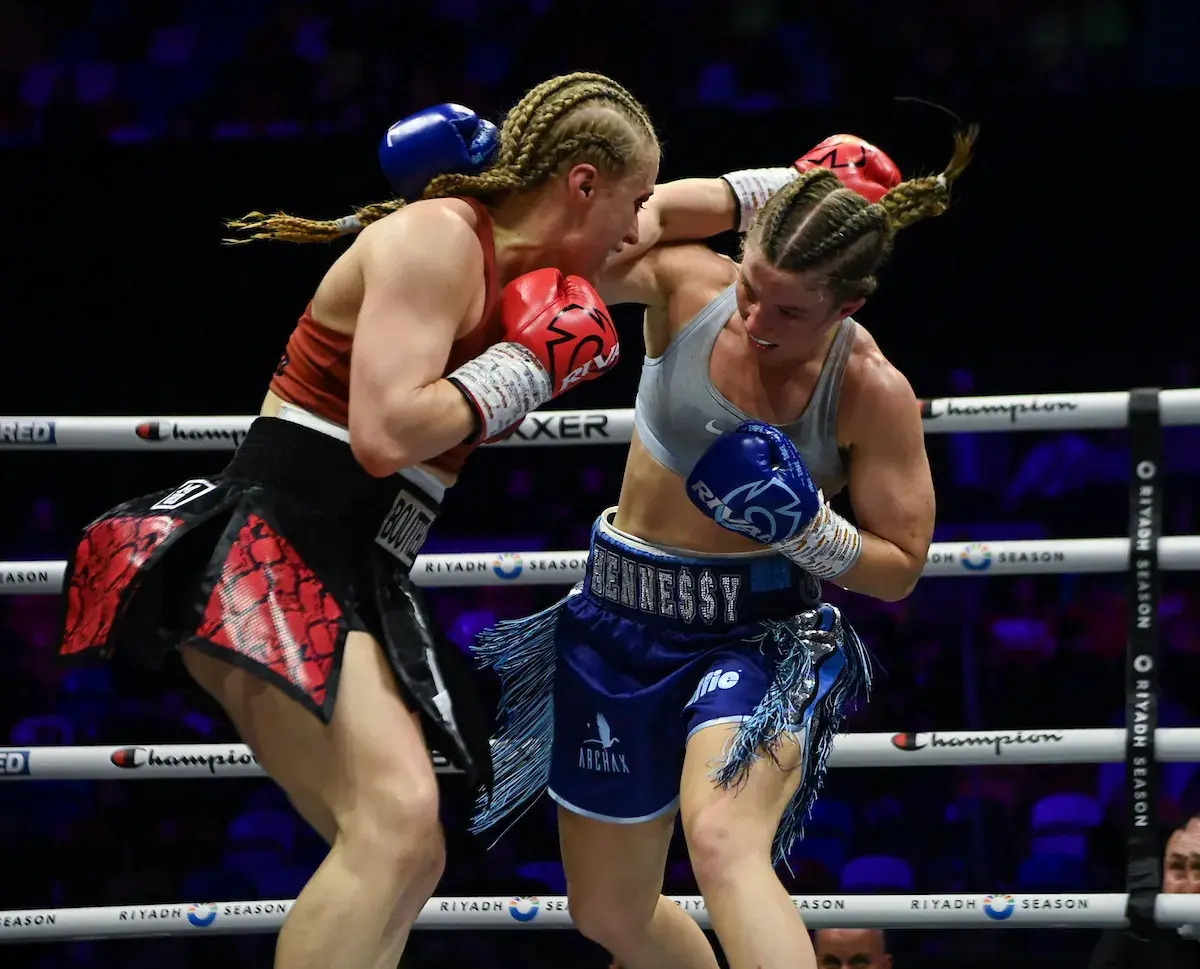 Fran Hennessy and Ellie Bouttell trade blows