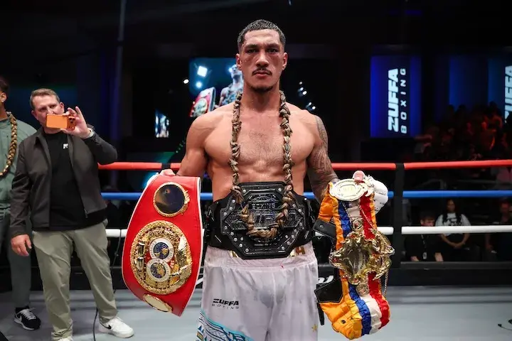 Jai Opetaia celebrates his victory over Brandon Glanton. (March 8, 2026)
