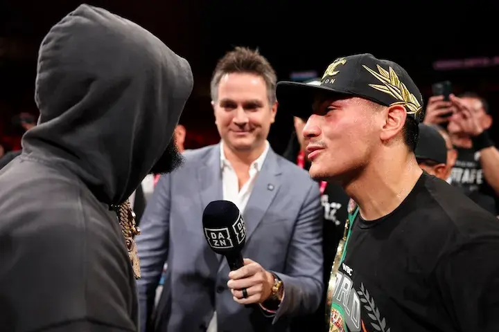 Jaron Ennis [left] and Vergil Ortiz square up in November 2025