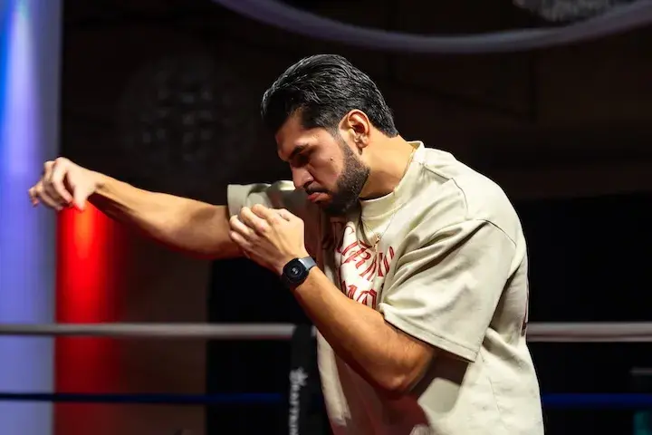 Jesus Ramos Jnr takes part in a media workout