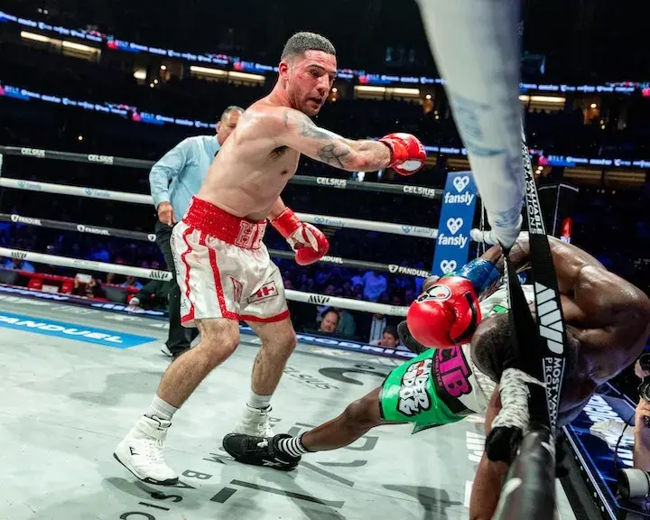 Ascendant welterweight Julian "Hammer Hands" Rodriguez stopped Avious Griffin at the Honda Center in Anaheim, California. (June 28, 2025)
