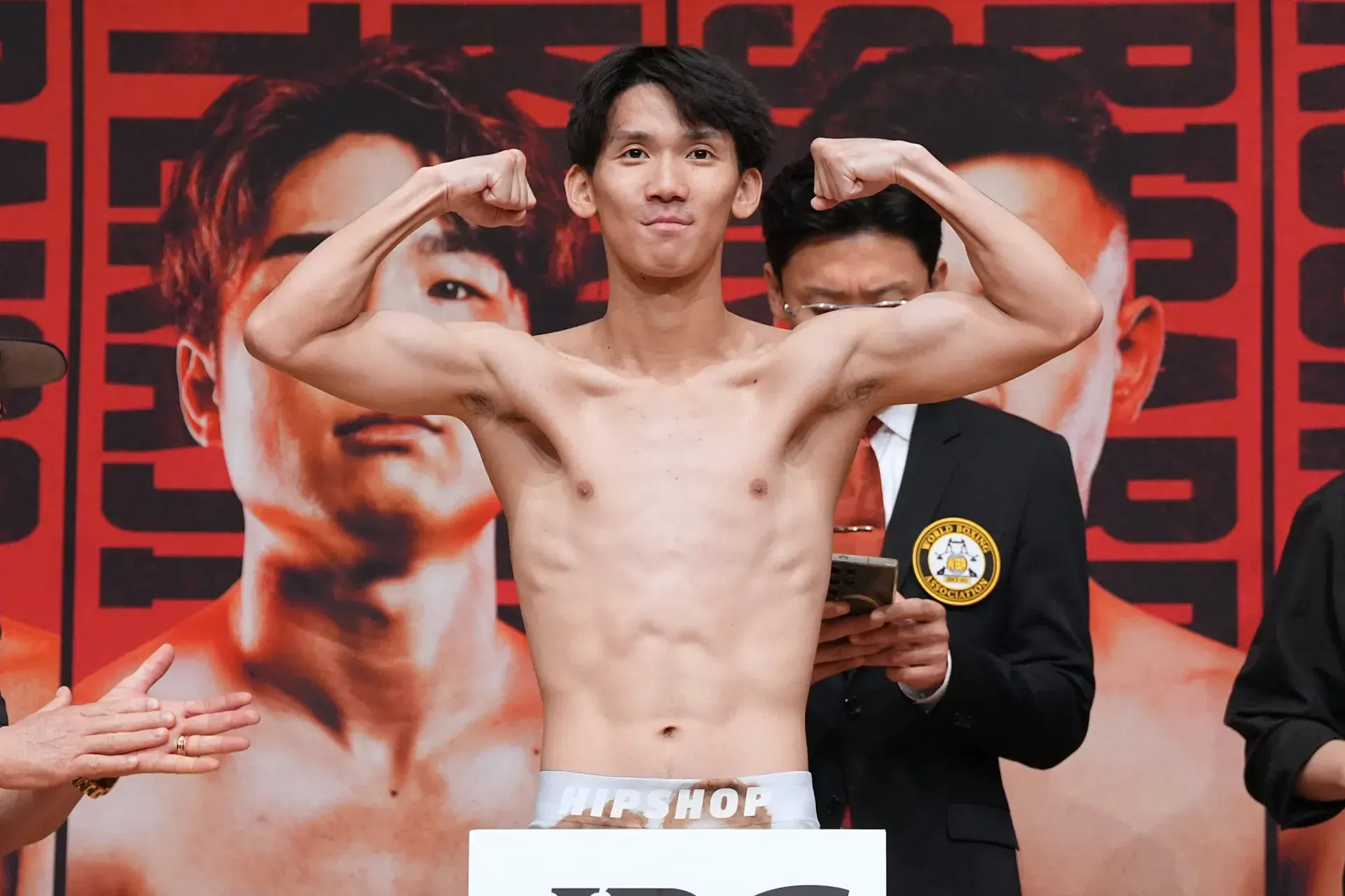 Kyosuke Takami makes weight for title challenge of WBA 108lbs beltholder Erick Rosa