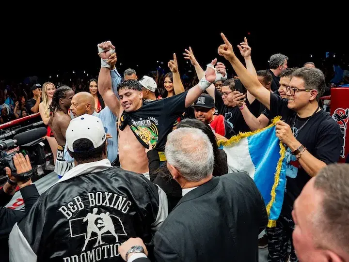 Lester Martinez celebrates his interim WBC super middleweight title win over Immanuwel Aleem. (March 21, 2026)