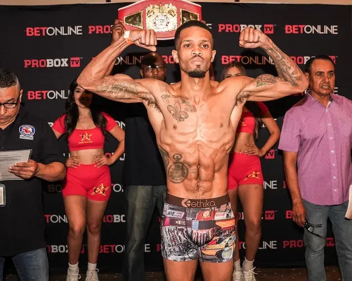 Michael Angeletti defeated the 15-1 Eros Correa in June 2025