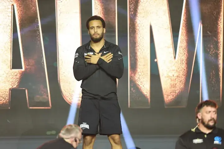 Moses Itauma announces his arrival at fight week for his August 2025 contest with Dillian Whyte