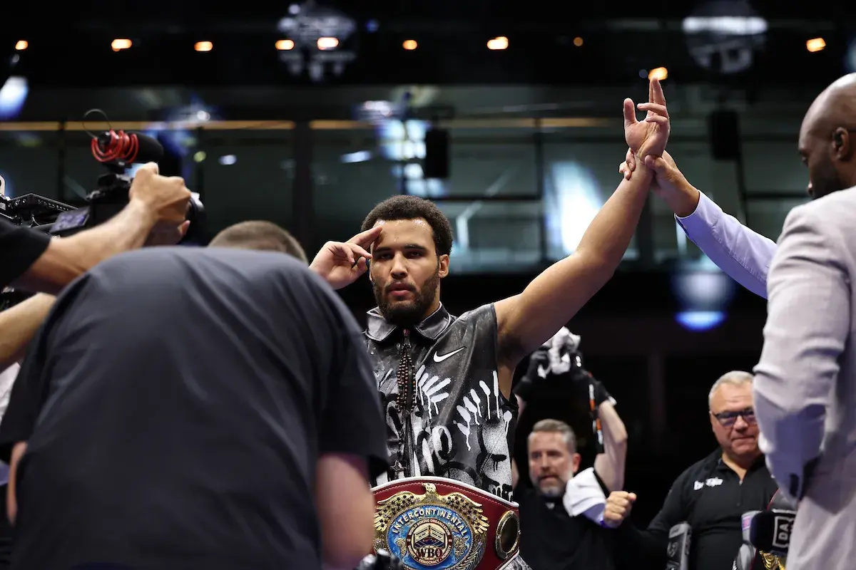 Moses Itauma TKO1 Dillian Whyte 081625