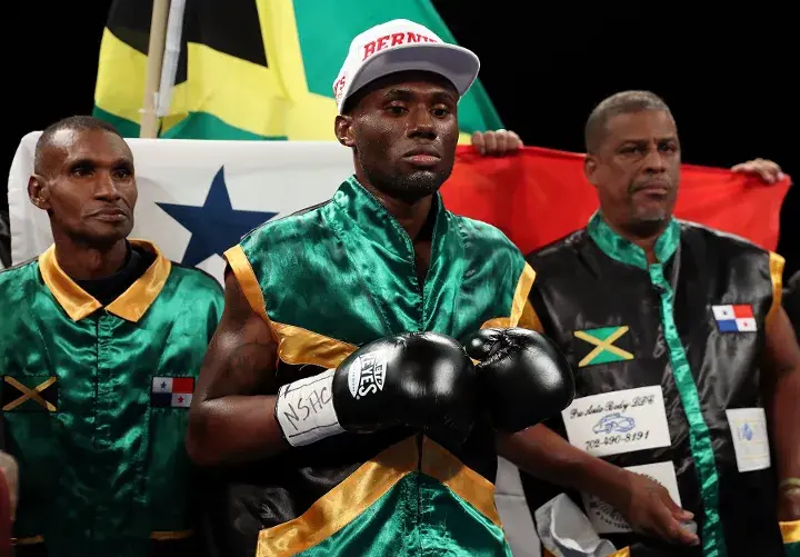 Nicholas Walters Vs Lomachenko Inring