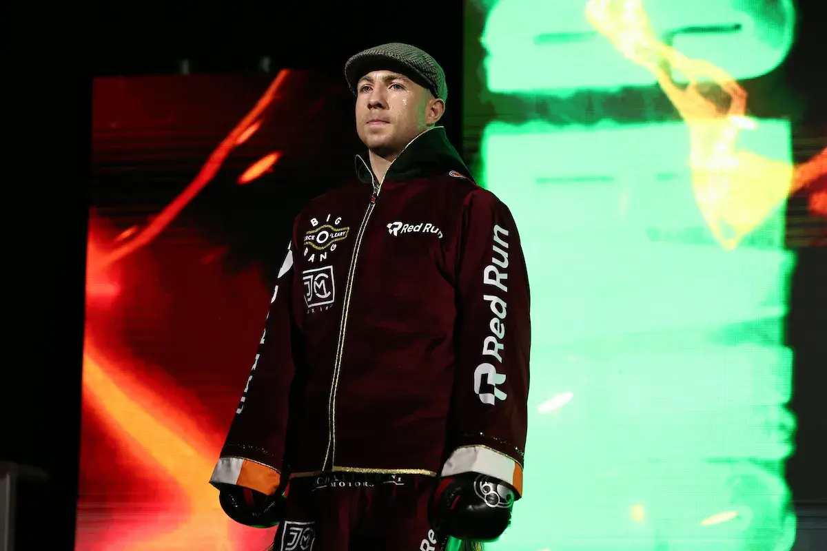 O'Leary makes his ring walk in Dublin against Maxi Hughes