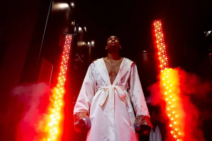 Osleys Iglesias walks to the ring for his fight against Pavel Silyagin at the Montreal Casino. (April 9, 2026)