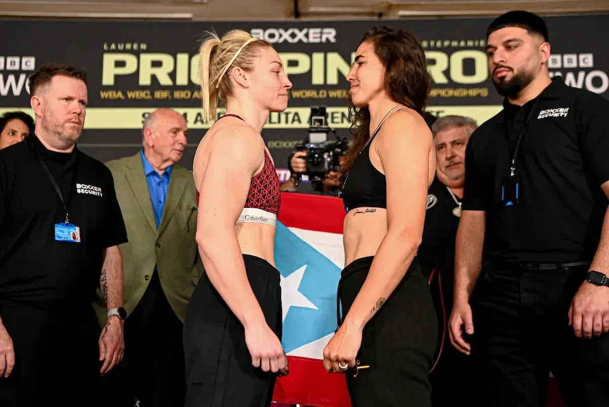 Lauren Price was narrowly lighter than Stephanie Pineiro Aquino