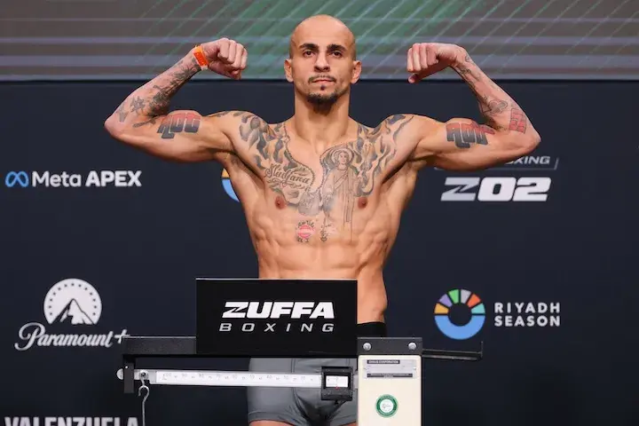 Radivoje Kalajdzic poses after making weight on January 31, 2026