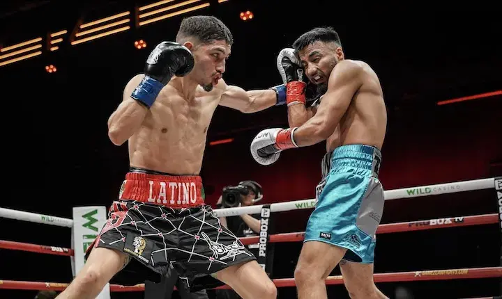 Ramon Cardenas and Bryan Acosta trade punches in their February 2025 clash
