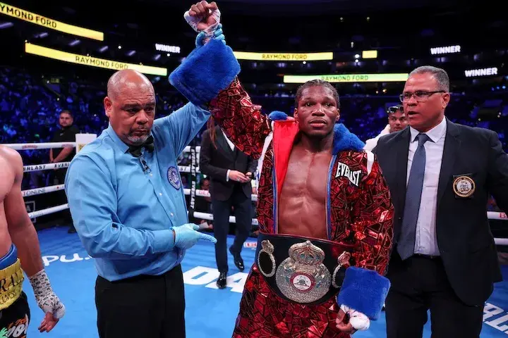 Ray Ford-Thomas Mattice and Arturo Cardenas-Christian Carto to support Jaron Ennis-Eimantas Stanionis