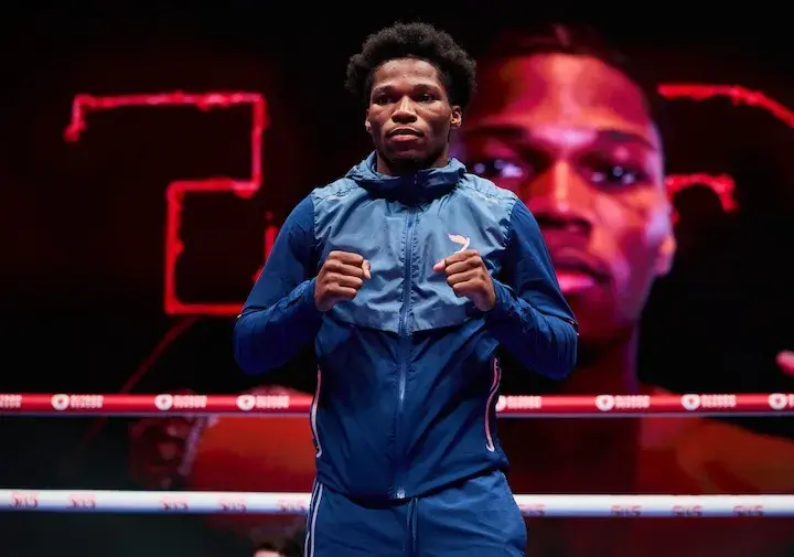 Raymond Ford to face Orlando Gonzalez at junior lightweight