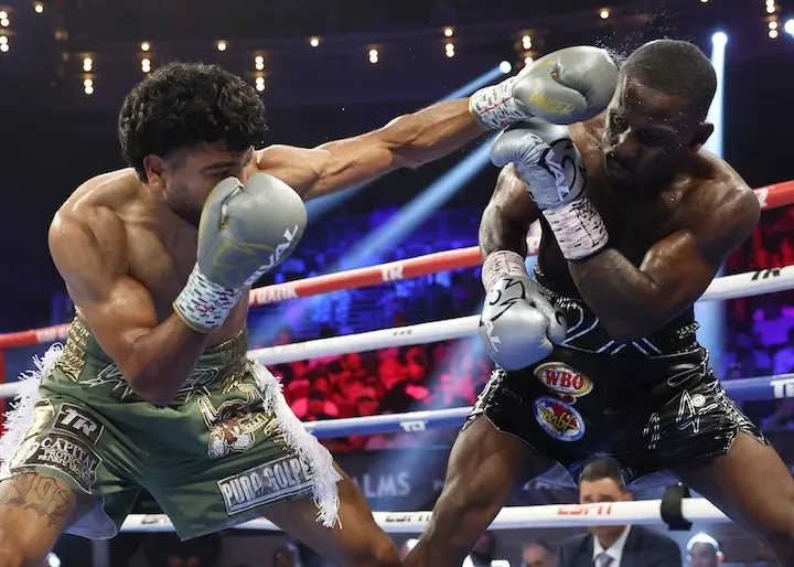 Raymond Muratalla Vs Tevin Farmer