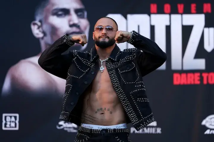 Robin Safar poses at a press conference ahead of his November 2025 bout with Derick Miller Jr.