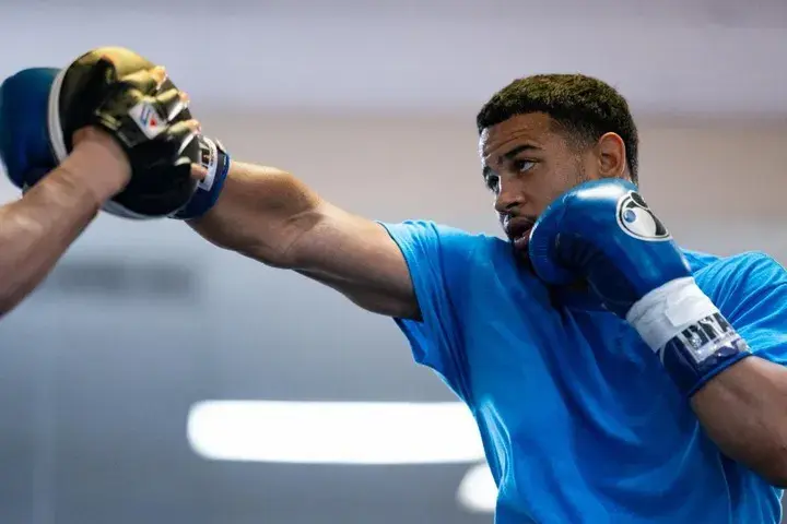 Rolando Romero Camp Visit Training Camp Min
