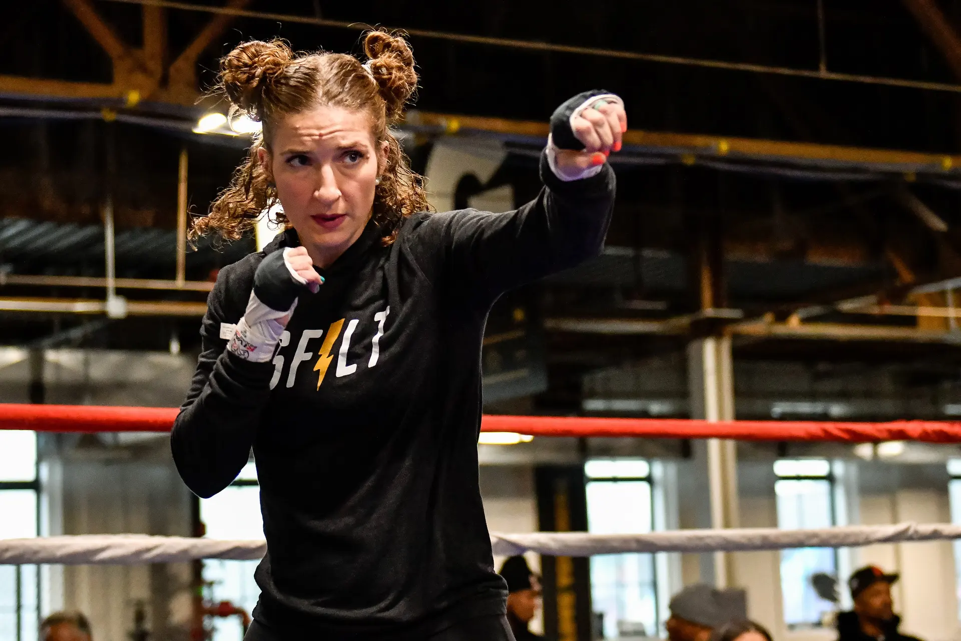Samantha Worthington, Caroline Veyre added to July 26 Claressa Shields card