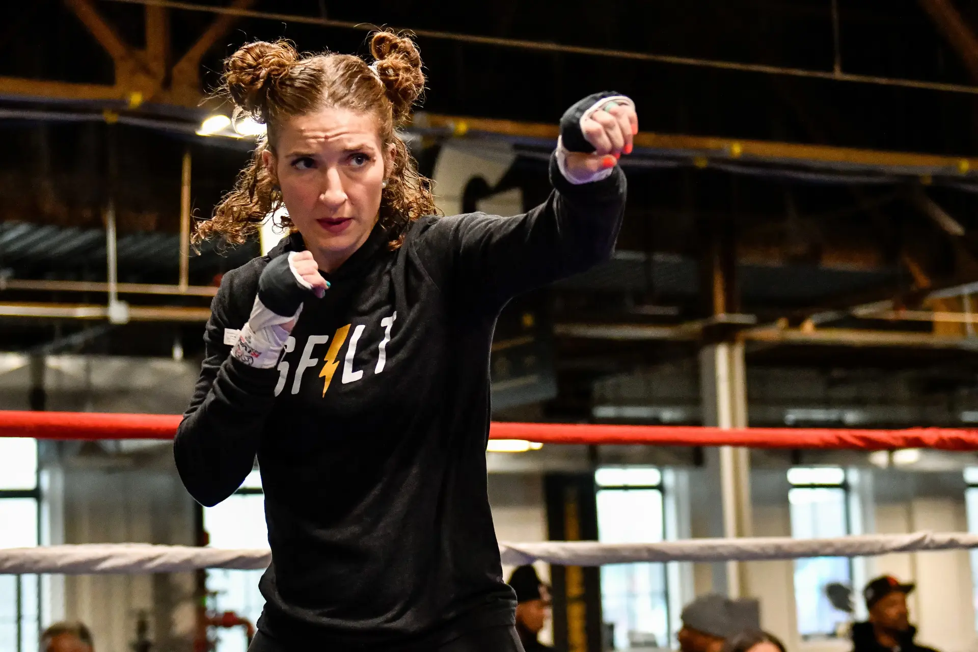Samantha Worthington, Caroline Veyre added to July 26 Claressa Shields card