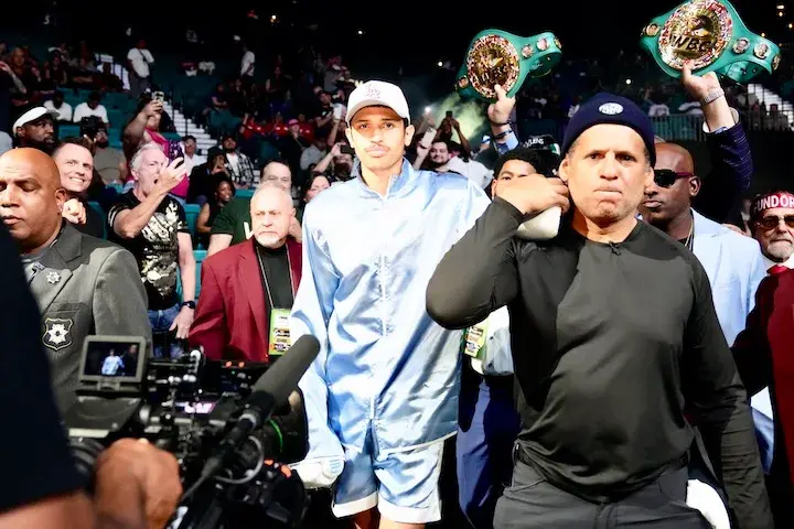 Sebastian Fundora enters the arena for his pay-per-view fight against Keith Thurman from the MGM Grand Garden Arena in Las Vegas. (March 26, 2026)