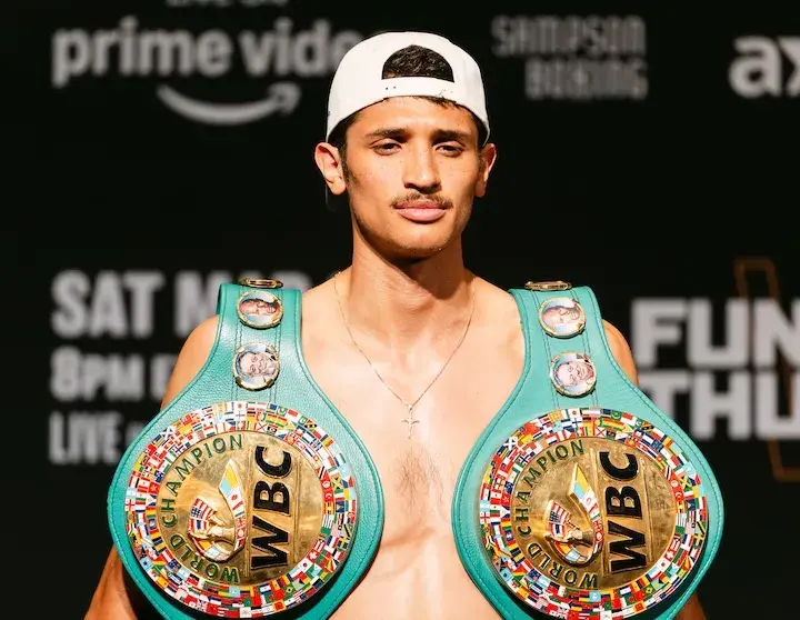Sebastian Fundora poses with the titles at the weigh-in for his fight against Sebastian Fundora. (March 27, 2026)
