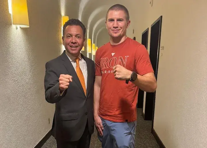 Serhii Bohachuk meets Jalisco governor while training in Guadalajara