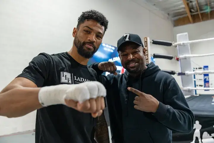 Shane Mosley Jnr (left) gets his own main event Sunday, and with support from his Hall of Fame father, Shane Mosley Snr (right), he hopes it will be a life-changer. (November 20, 2025)