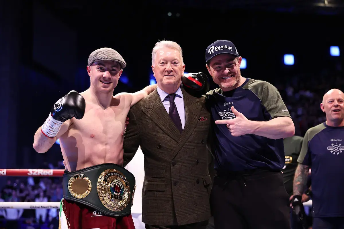 O'Leary with Frank Warren and trainer Joe McNally