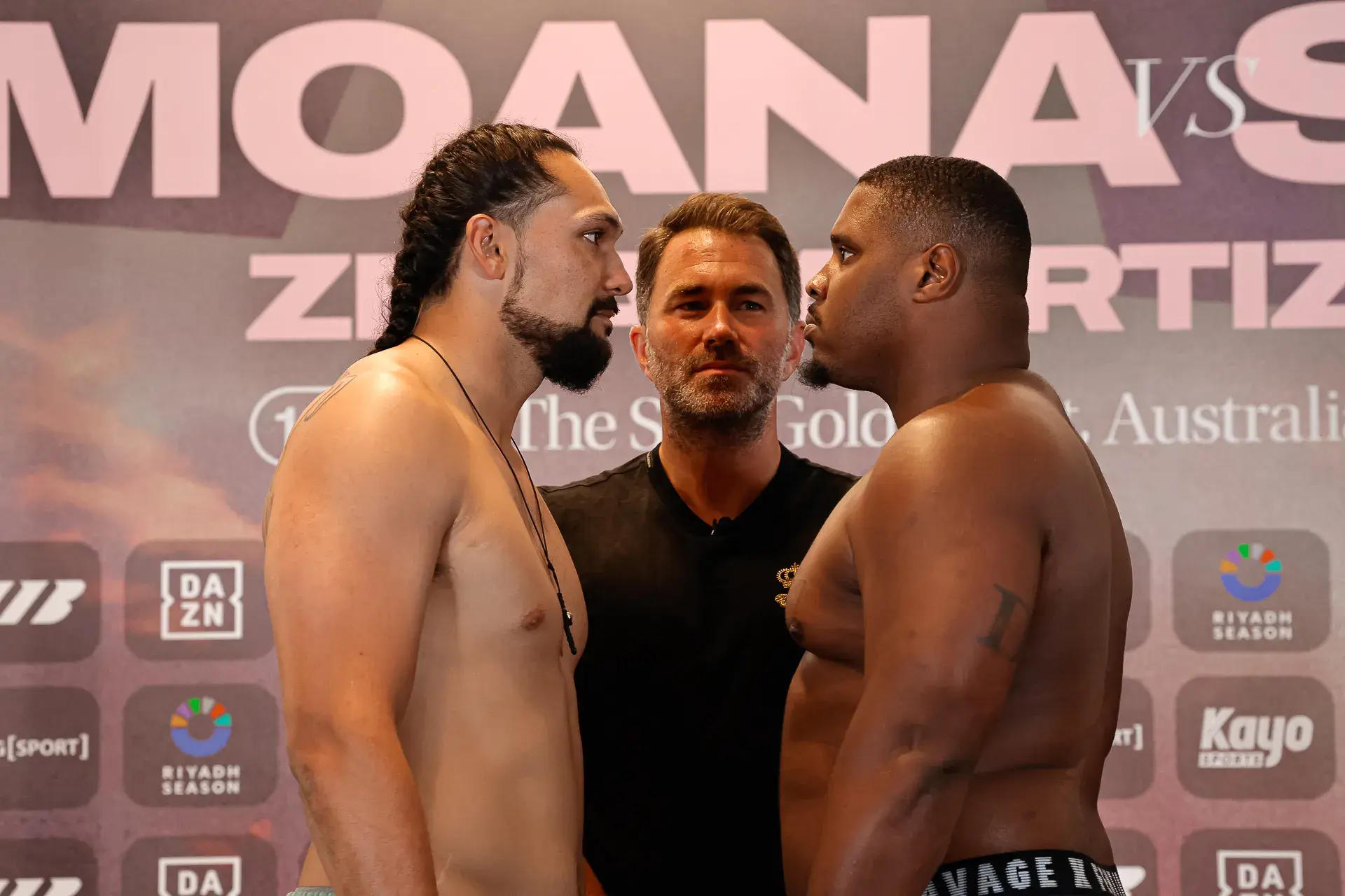Teremoana and DeAndre Savage square up ahead of their August 12 fight