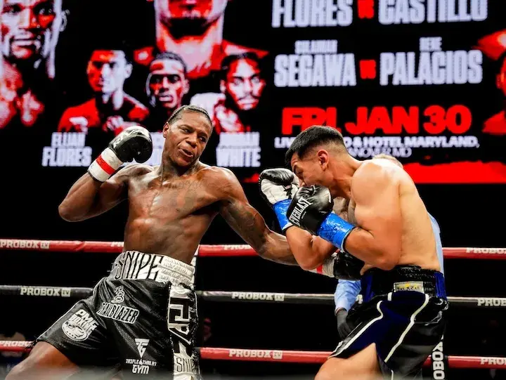 Travon Marshall (left) lands a blow Eduardo Diaz. Photo taken on January 30, 2026