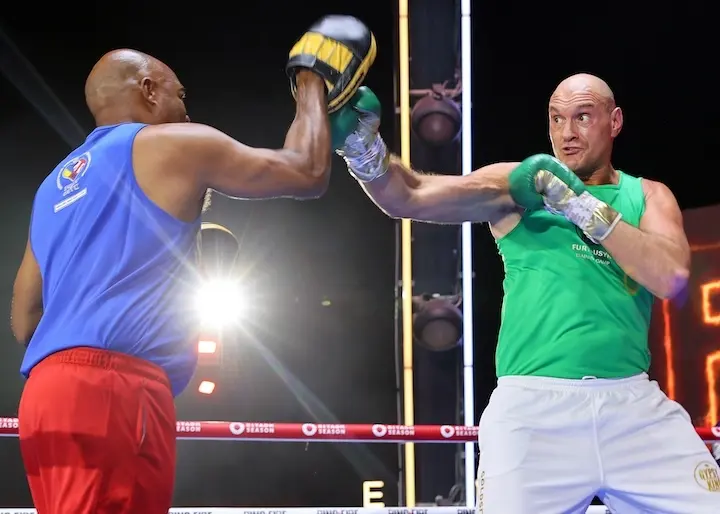 Tyson Fury Sugarhill Steward Mittwork
