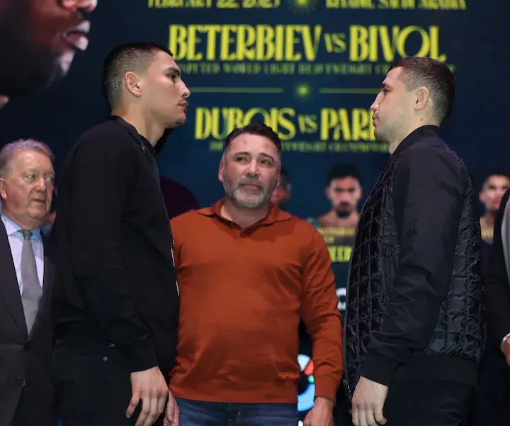 Vergil Ortiz Israil Madrimov  Photo Mark Robinson Matchroom Boxing
