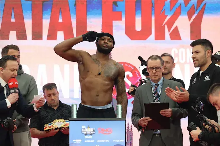 Viddal Riley weighs in for his April 2025 fight with Cheavon Clarke.
