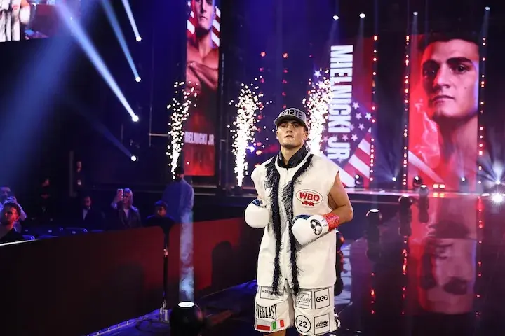 Vito Mielnicki enters the ring in Riyadh