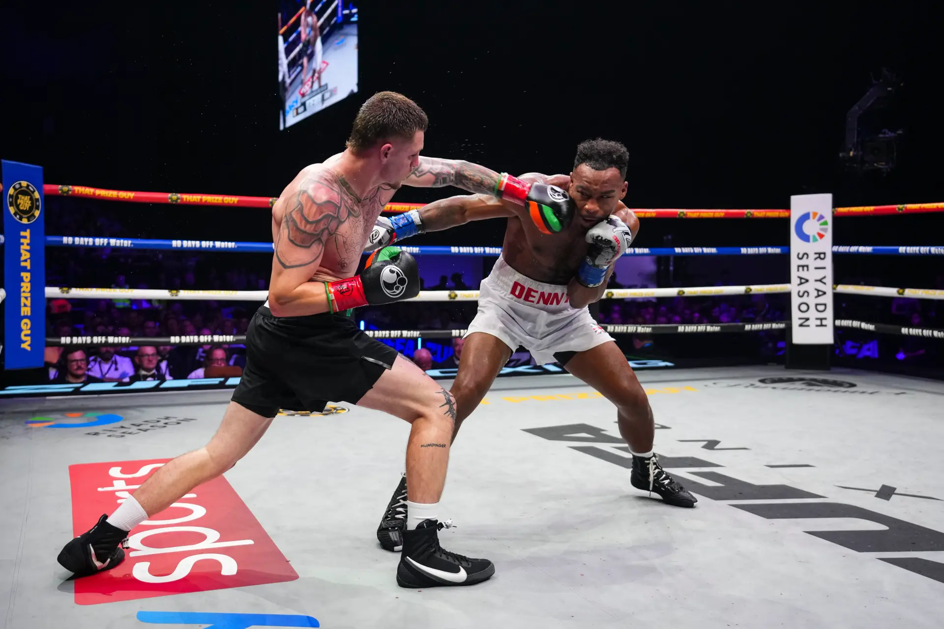 Callum Walsh [left] gets the better of Tyler Denny in Dublin, Ireland, on August 8, 2026