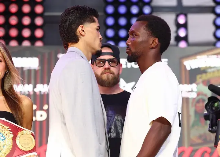 WBO junior middleweight titleholder Xander Zayas (left) and Abass Baraou (right) at a press conference in Puerto Rico that took place on January 29, 2026