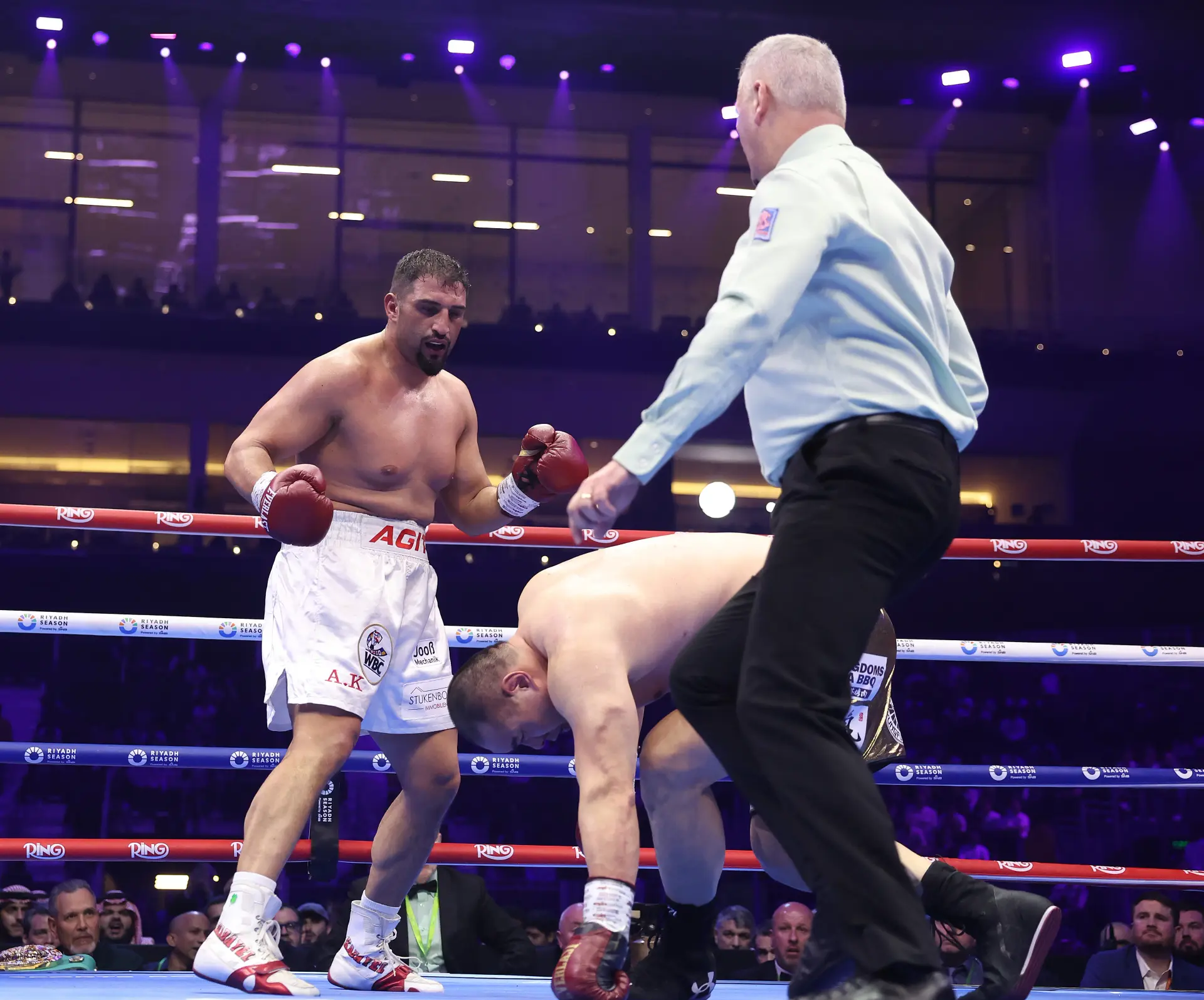 Zhilei Zhang Agit Kabayel 2025 Picture By Mark Robinson Matchroom Boxing