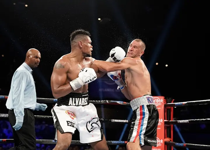 Alvarez Kovalev Fight