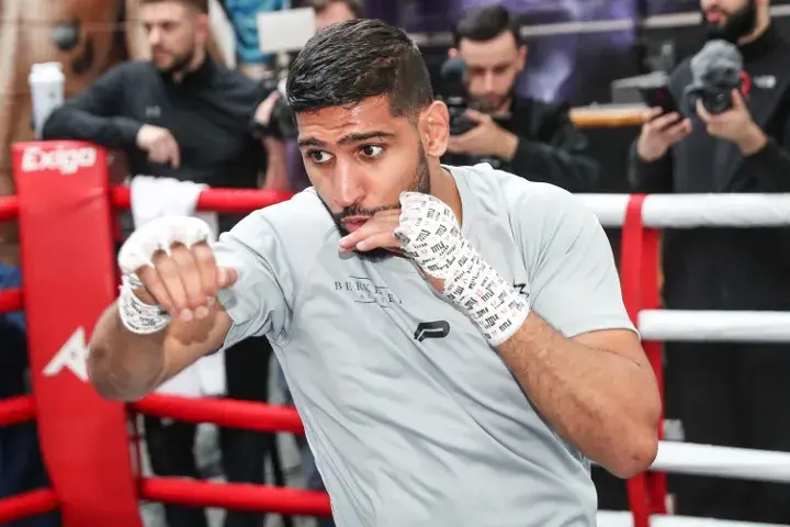 Amir Khan