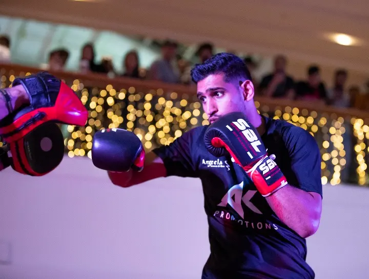 Amir Khan