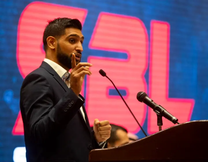Amir Khan
