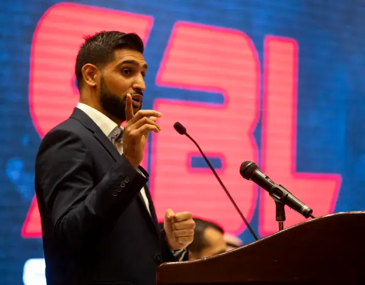 Amir Khan