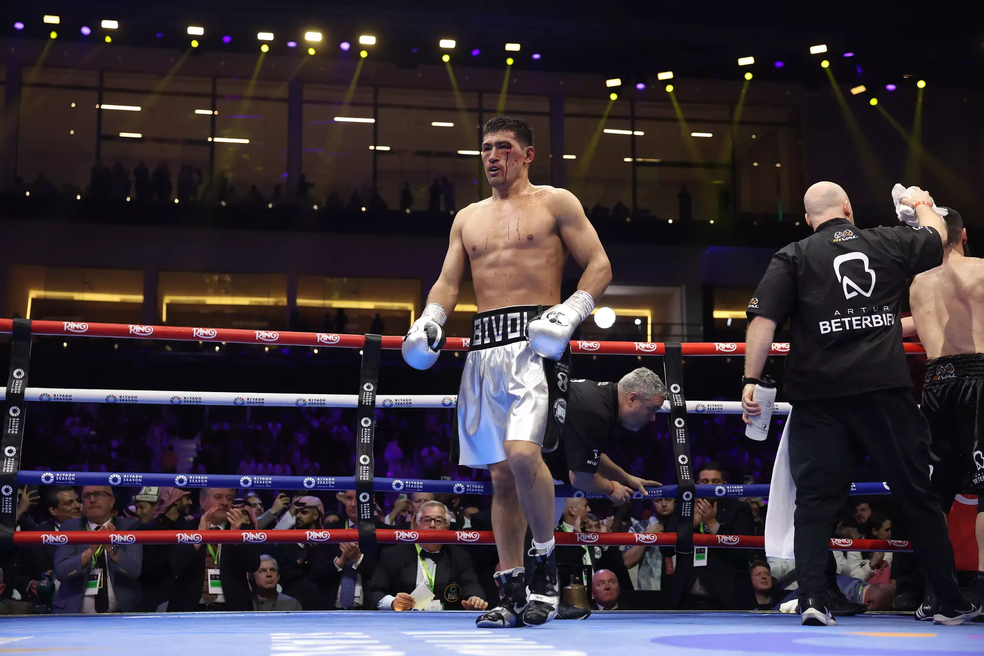 Artur Beterbiev Dmitry Bivol 2 rematch Picture By Mark Robinson Matchroom Boxing