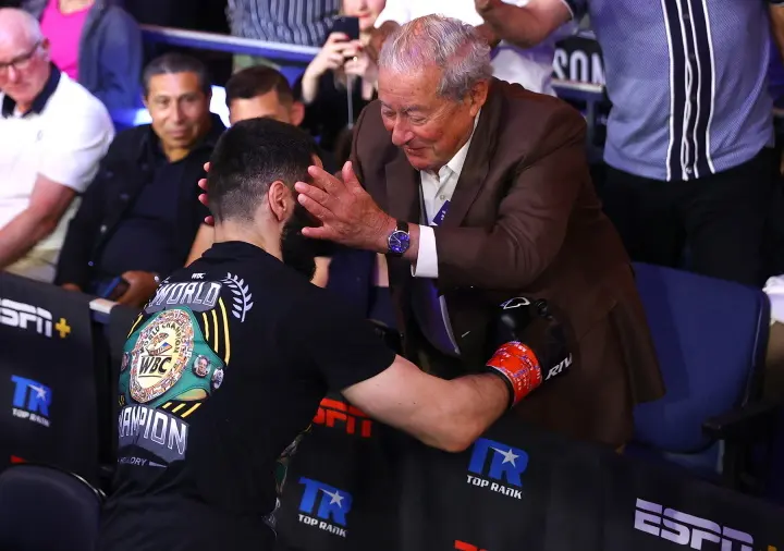 Beterbiev Arum