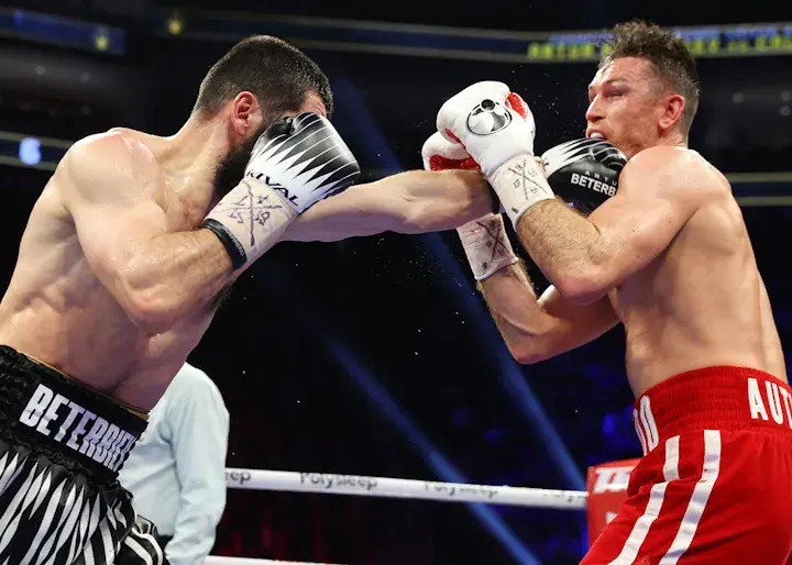 Beterbiev Smith Fight