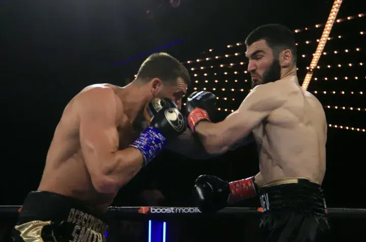 Beterbiev Smith
