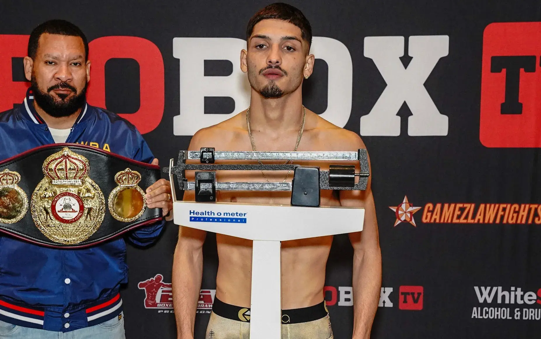Bryan Acosta training with Bob Santos ahead of 'personal' comeback fight
