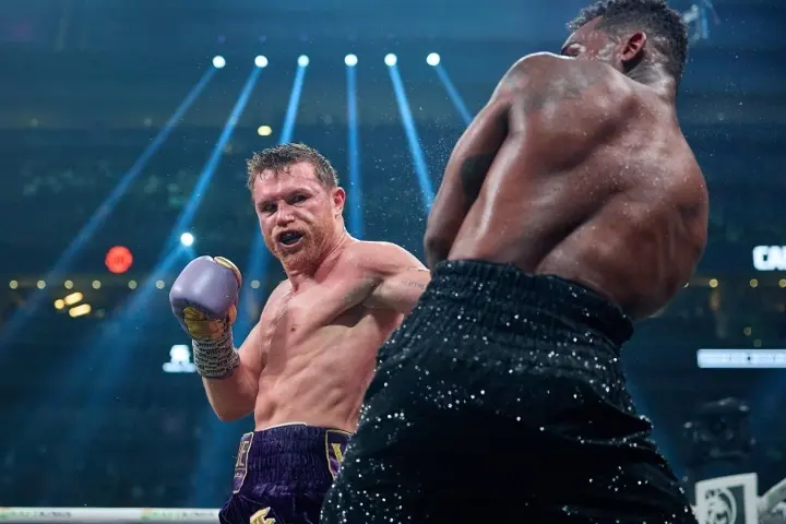 Canelo Charlo Fight