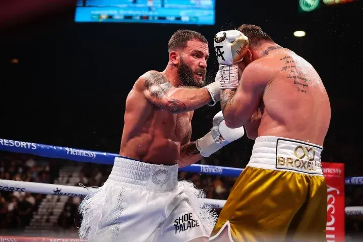 Canelo Plant Fight