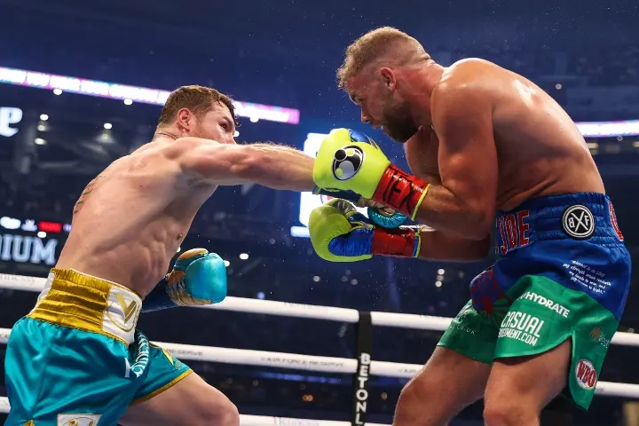 Canelo Saunders Fight